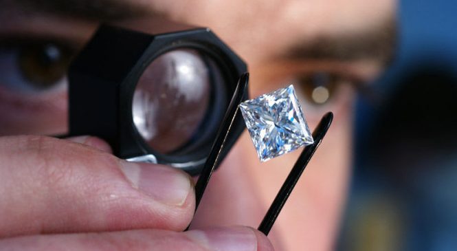 Оценка бриллиантового кольца