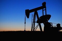 США отказались вводить санкции против нефтяного сектора России