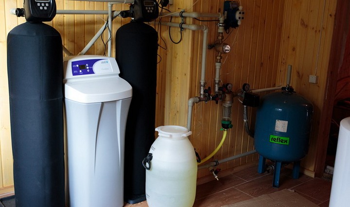 Преимущества системы очистки воды в загородном доме