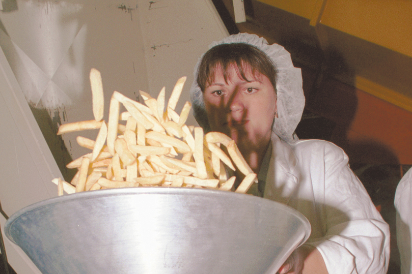 Жаңартылған McDonald's қызметкері фри картопындағы проблемалардың сырын ашты